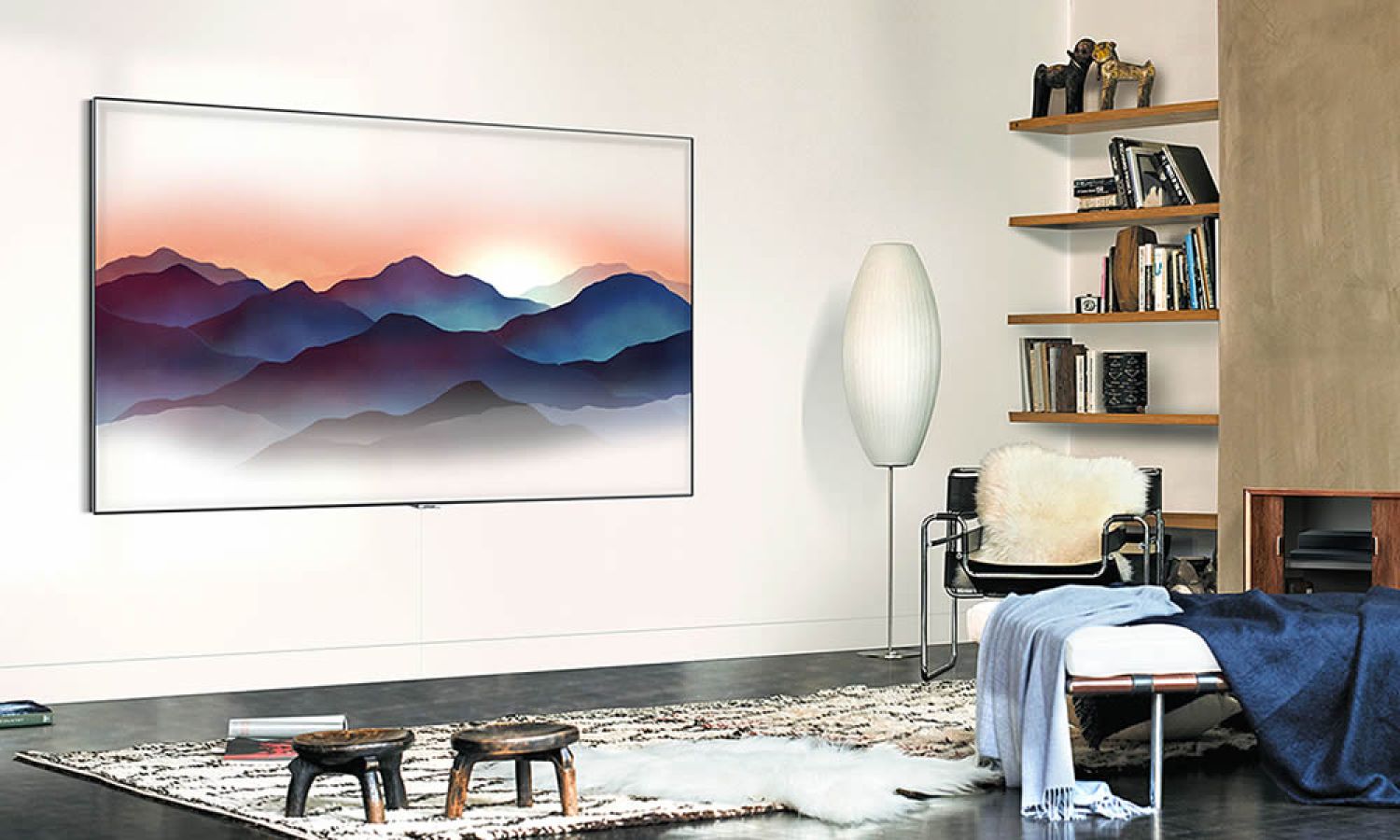 Samsung, TV on wall